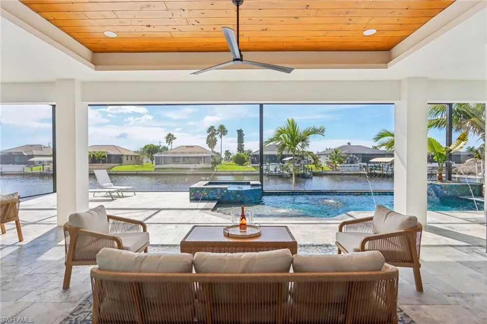 1304 NW 40th Place Cape Coral, FL 33993