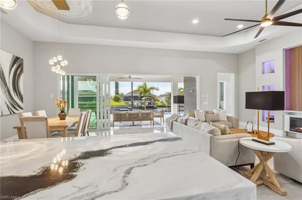 1304 NW 40th Place Cape Coral, FL 33993