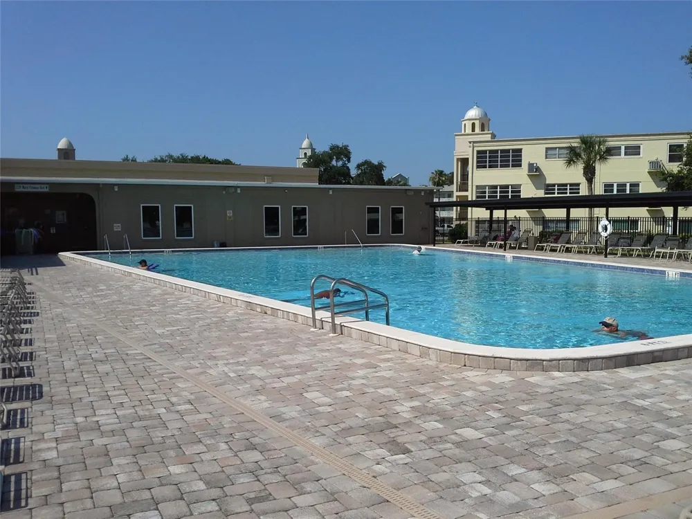 2361 ECUADORIAN WAY #19 Clearwater, FL 33763