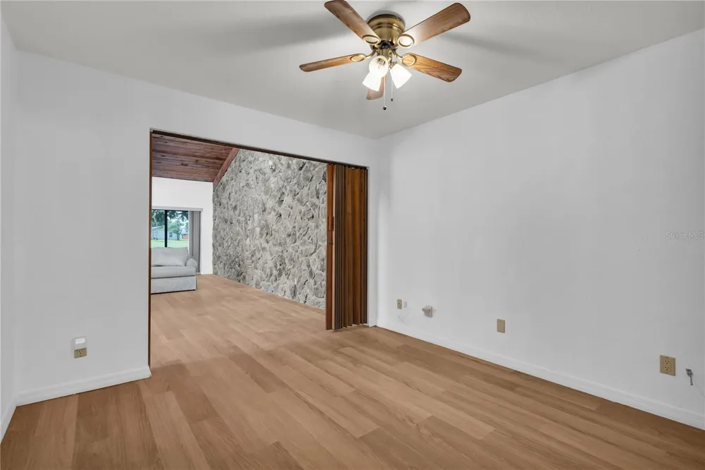 905 OSPREY DR Melbourne, FL 32940