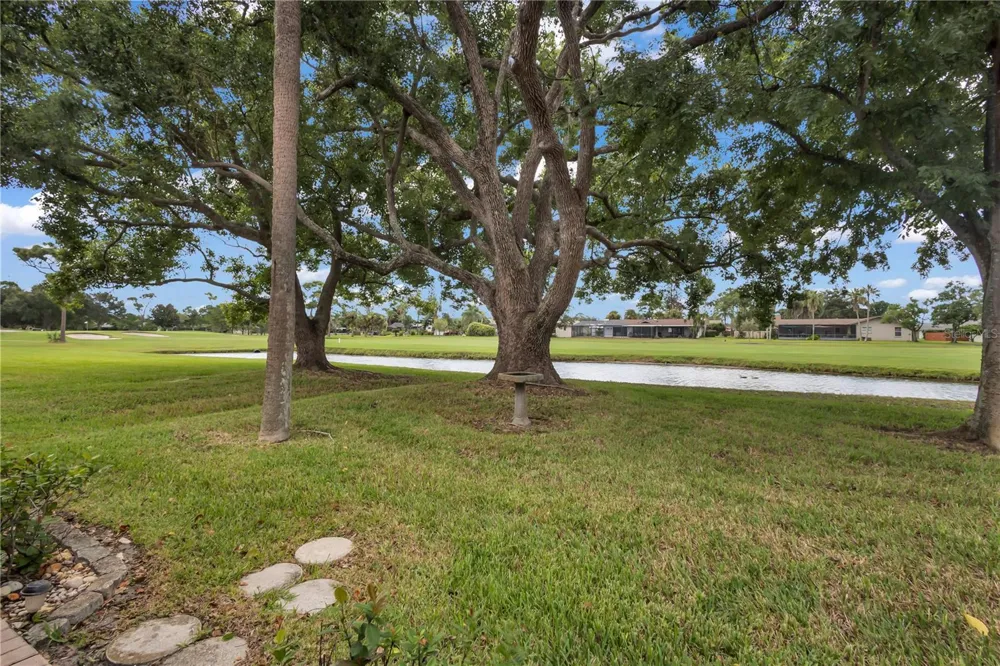 905 OSPREY DR Melbourne, FL 32940