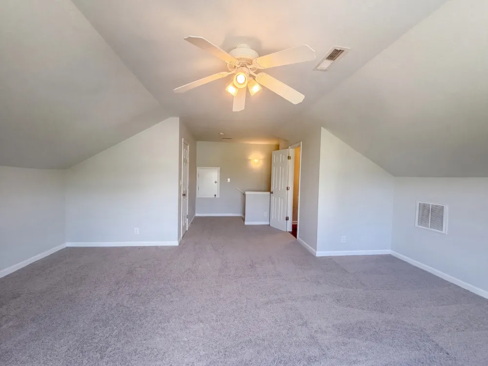 3148 Brook Hill Dr Clarksville, TN 37042