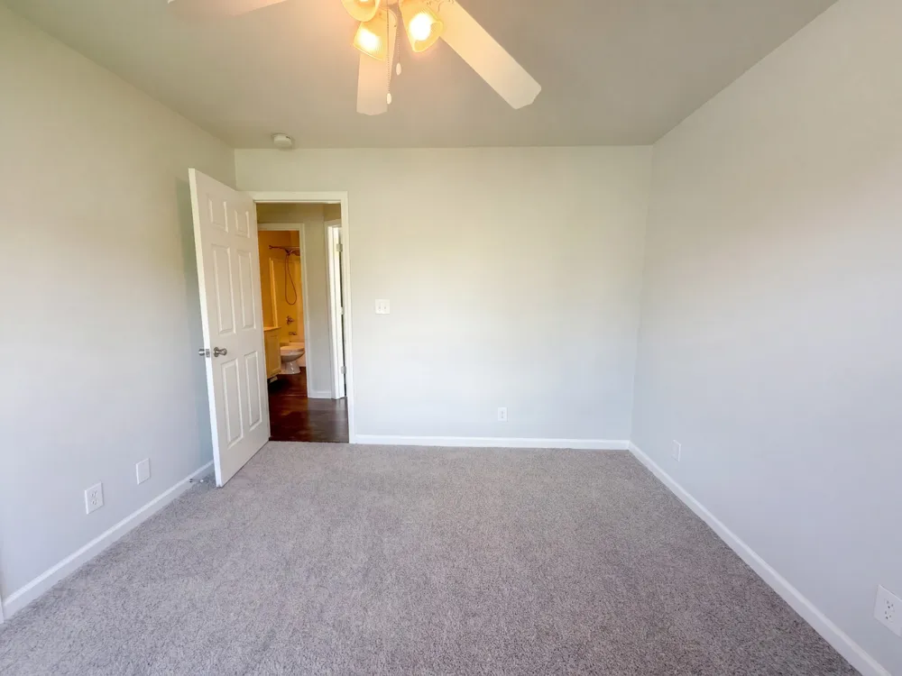 3148 Brook Hill Dr Clarksville, TN 37042