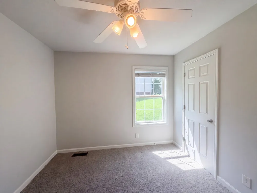 3148 Brook Hill Dr Clarksville, TN 37042