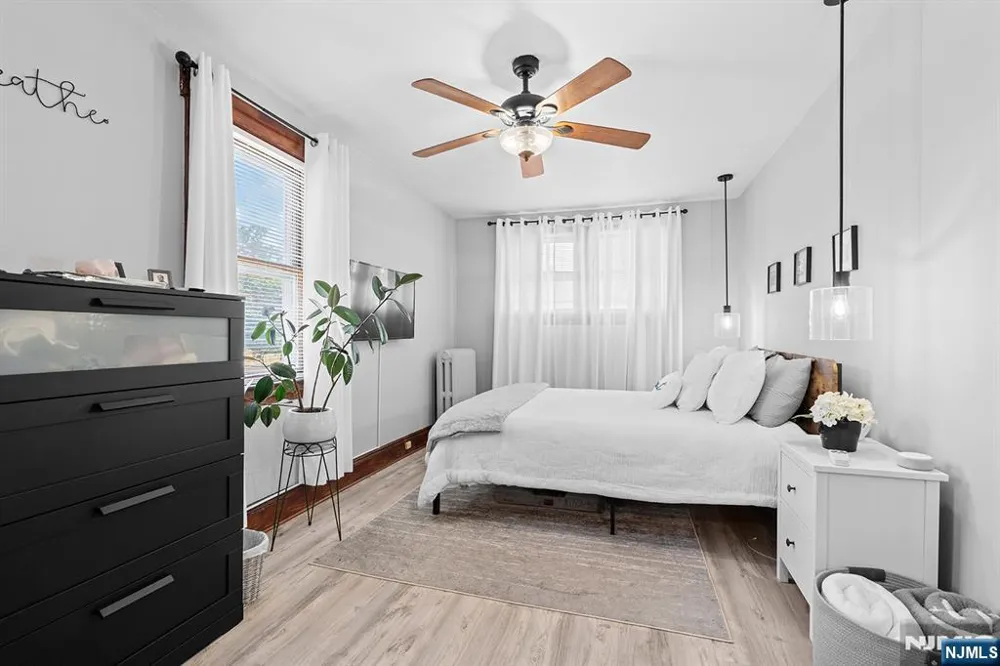 433 Stuyvesant Avenue Lyndhurst, NJ 07071