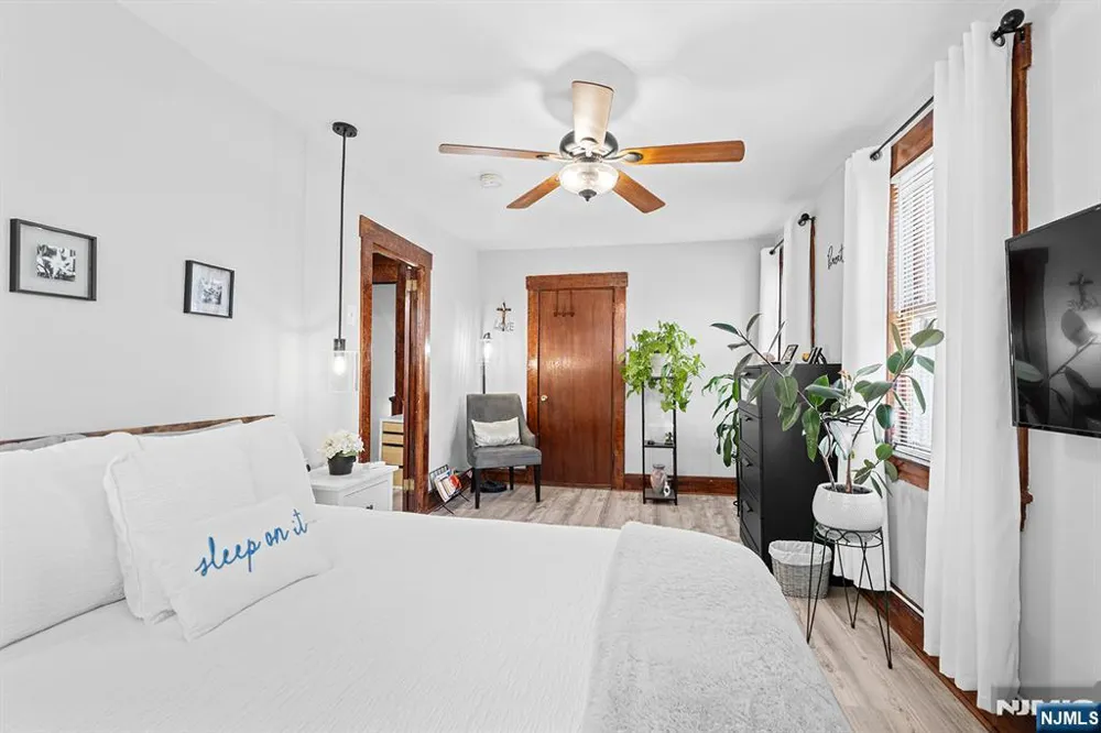 433 Stuyvesant Avenue Lyndhurst, NJ 07071