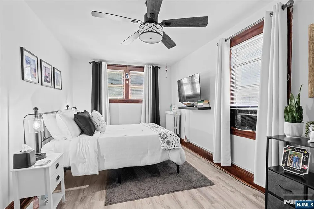 433 Stuyvesant Avenue Lyndhurst, NJ 07071