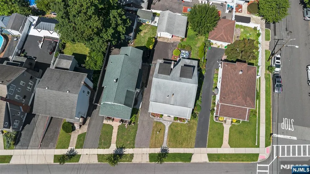 433 Stuyvesant Avenue Lyndhurst, NJ 07071