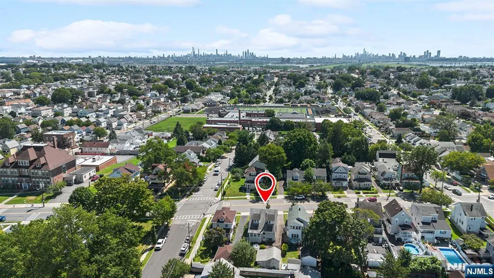 433 Stuyvesant Avenue Lyndhurst, NJ 07071