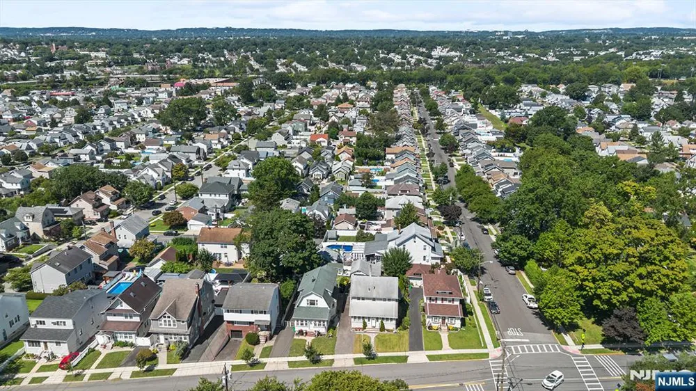 433 Stuyvesant Avenue Lyndhurst, NJ 07071