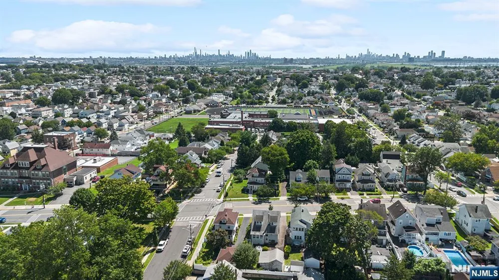 433 Stuyvesant Avenue Lyndhurst, NJ 07071