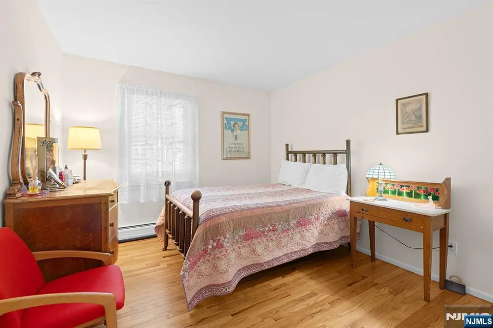 29 Woodland Road Demarest, NJ 07627
