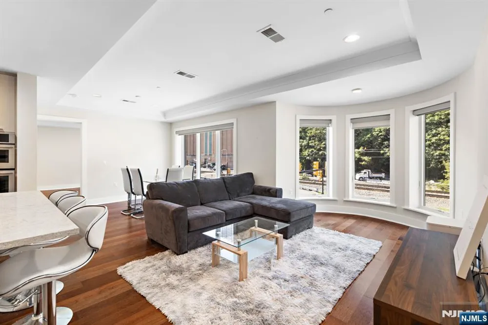 100 Eton Row 203 Weehawken, NJ 07086