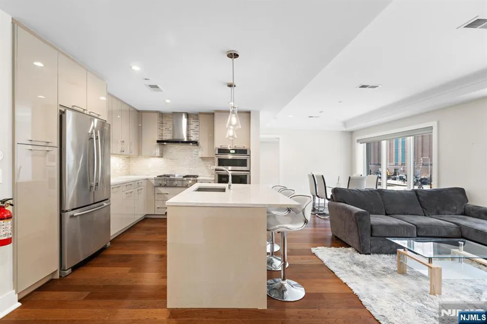 100 Eton Row 203 Weehawken, NJ 07086