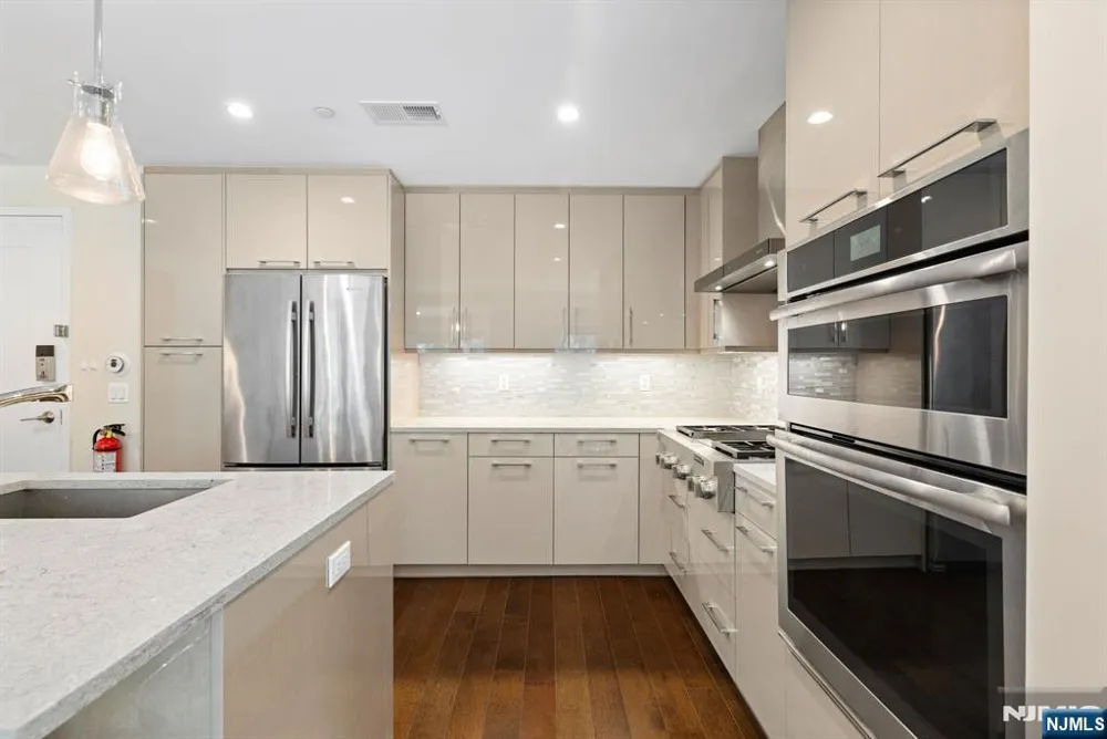 100 Eton Row 203 Weehawken, NJ 07086