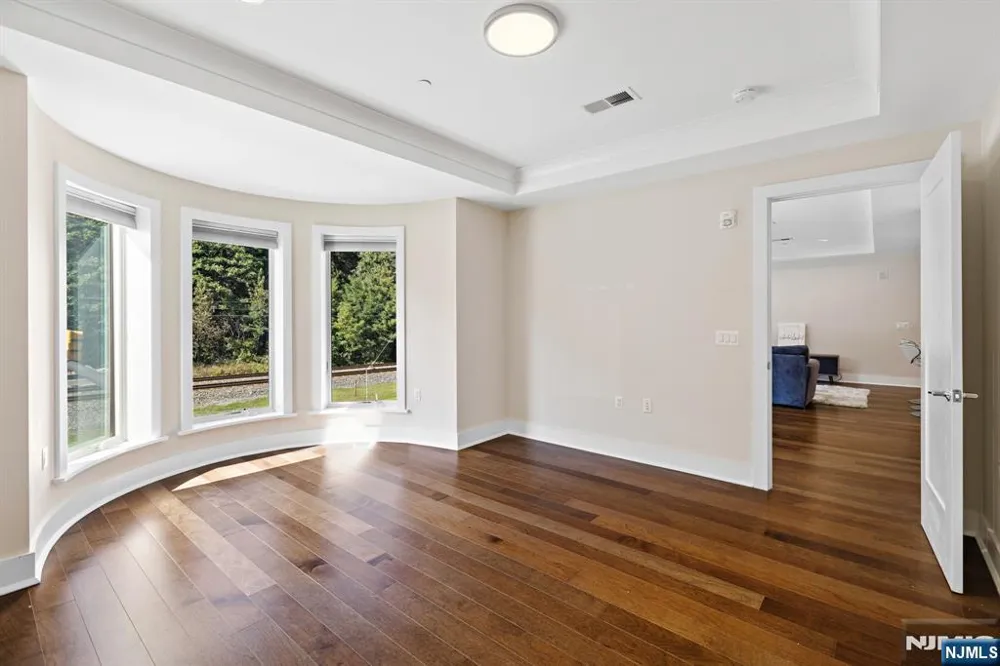 100 Eton Row 203 Weehawken, NJ 07086
