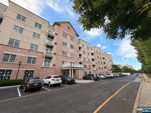 2113 Windsor Park Court #113