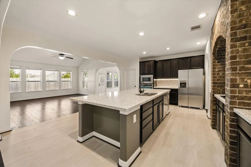 17702 Kathywood Drive Tomball, TX 77377