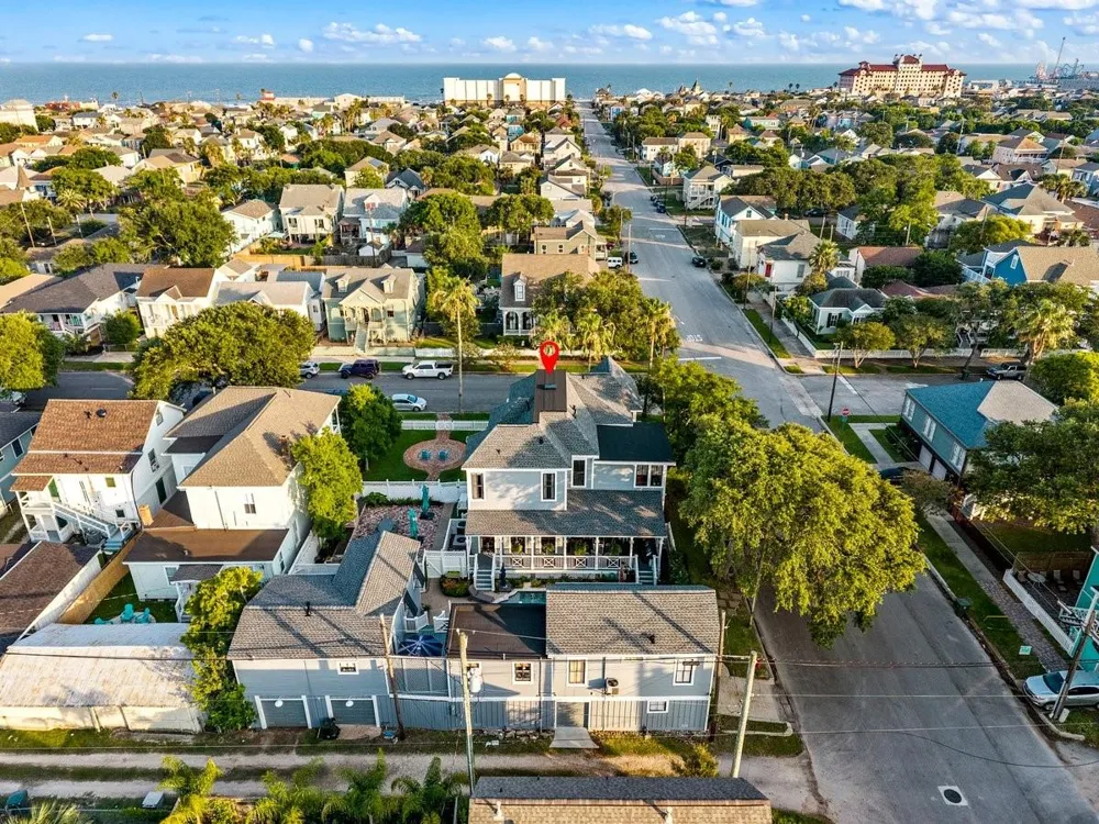 1728 Avenue M Galveston, TX 77550