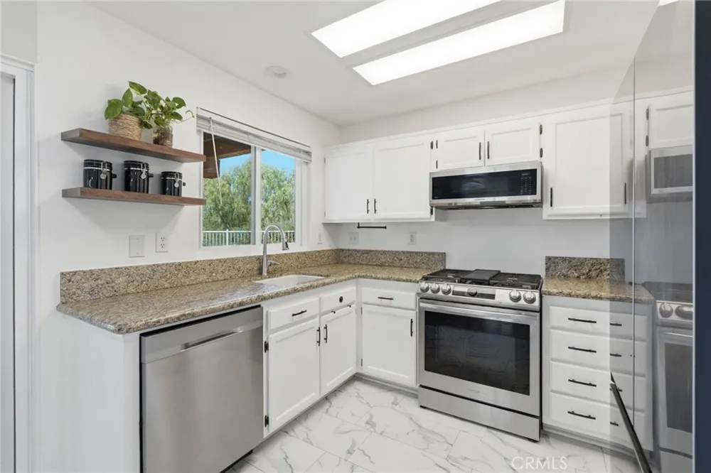 30432 Sunrose Canyon Country, CA 91387