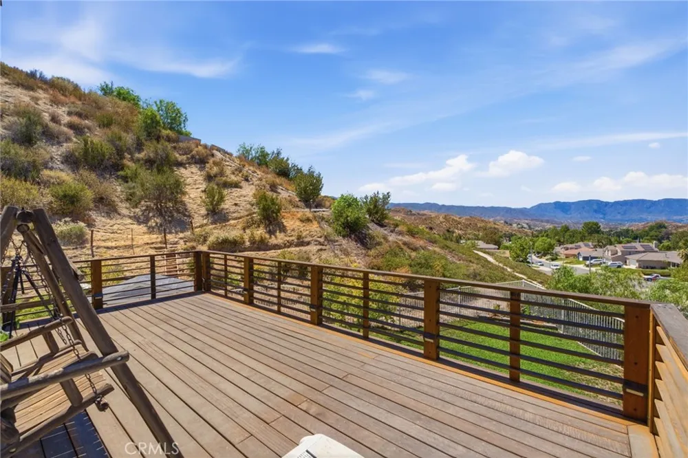 30432 Sunrose Canyon Country, CA 91387