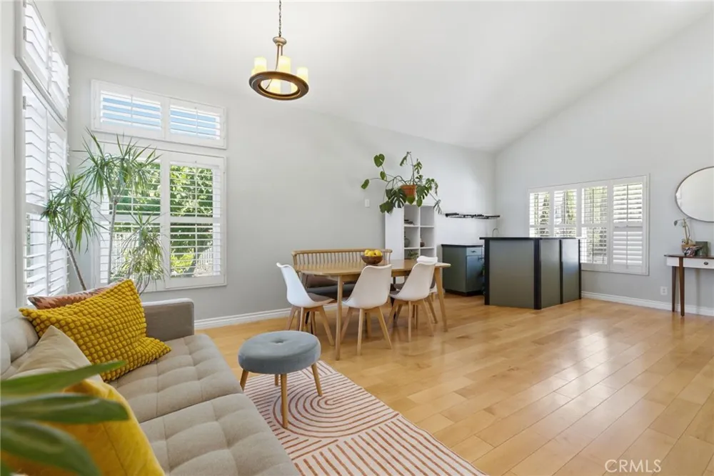 30432 Sunrose Canyon Country, CA 91387