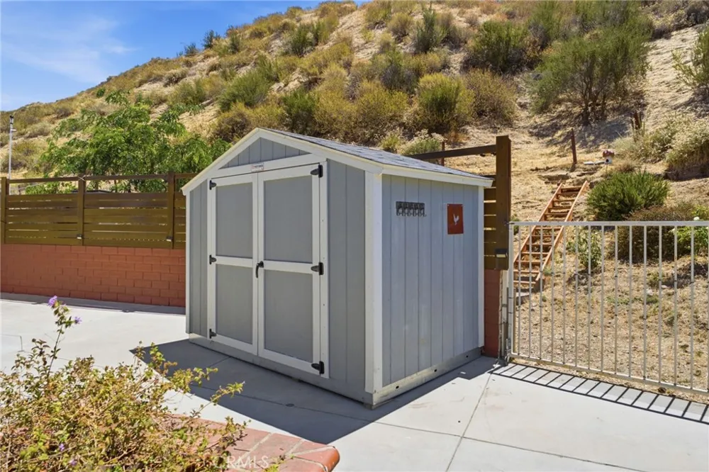 30432 Sunrose Canyon Country, CA 91387