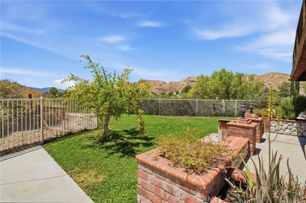 30432 Sunrose Canyon Country, CA 91387