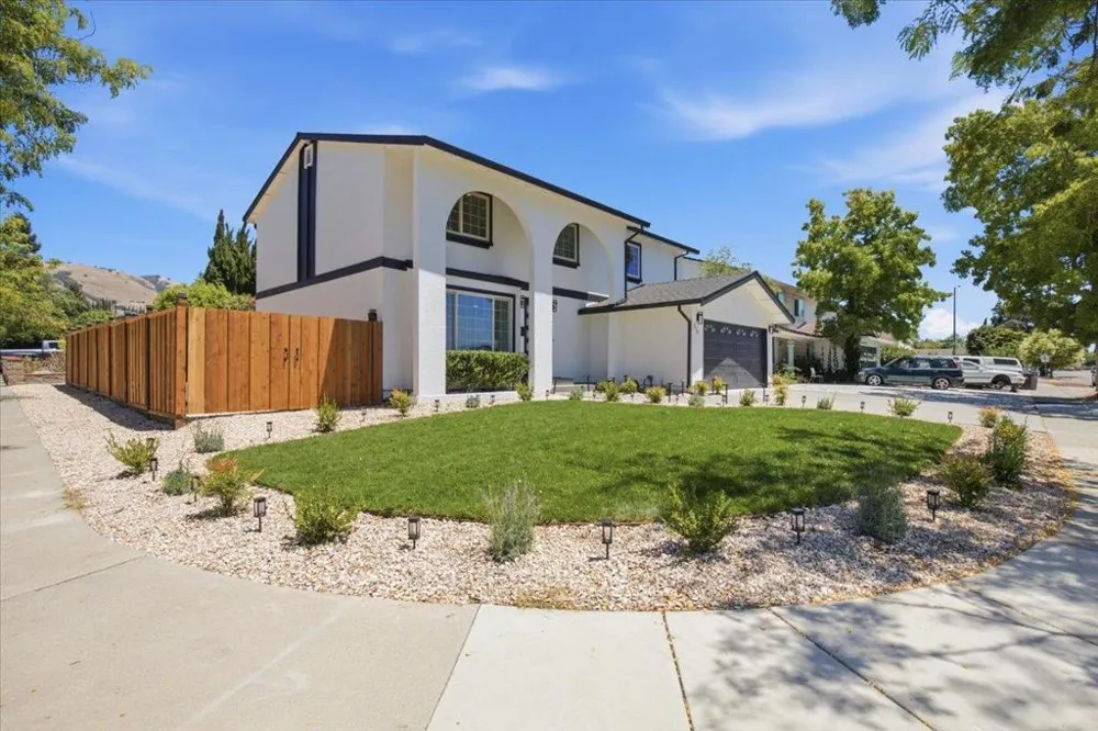 2708 Flint Avenue San Jose, CA 95148