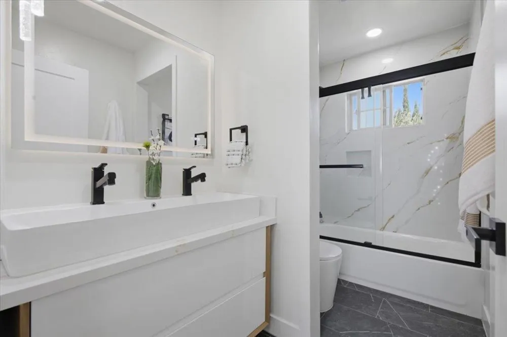 2708 Flint Avenue San Jose, CA 95148