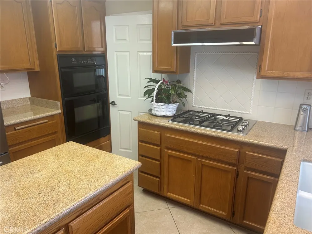 7946 E Elderwood Orange, CA 92869