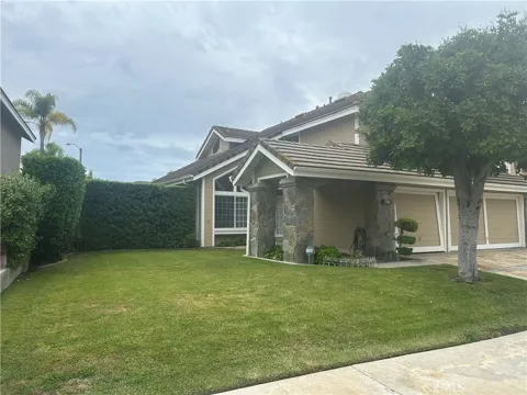 7946 E Elderwood