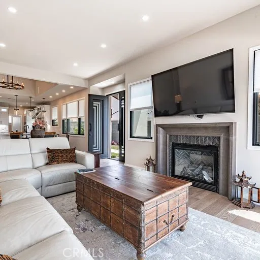 32 Dauphin Dana Point, CA 92629