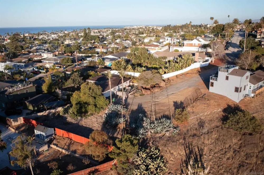 1105 Eucalyptus St Oceanside, CA 92054