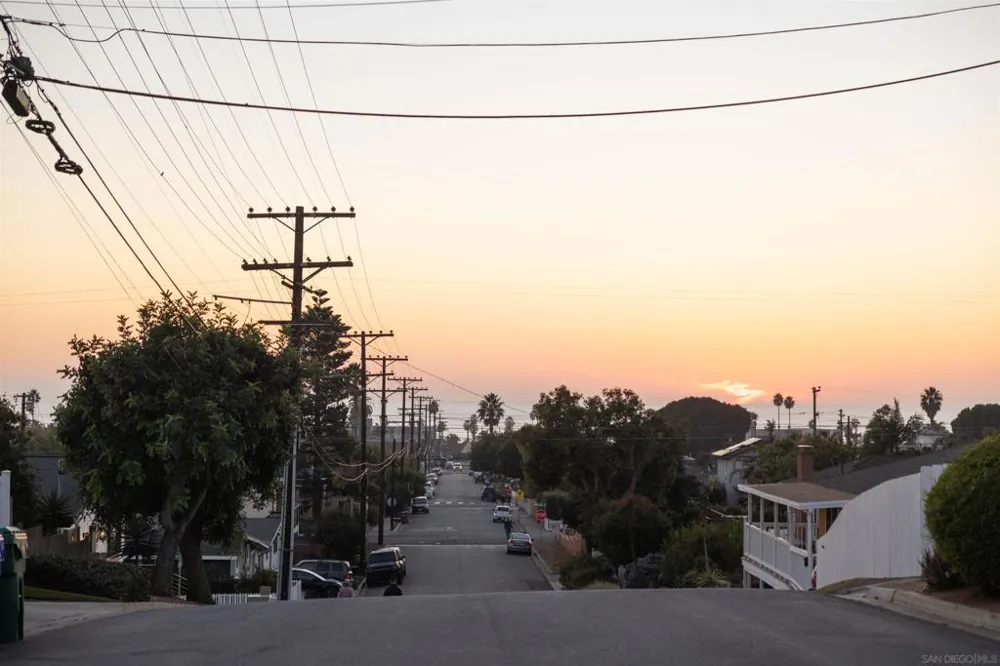 1105 Eucalyptus St Oceanside, CA 92054