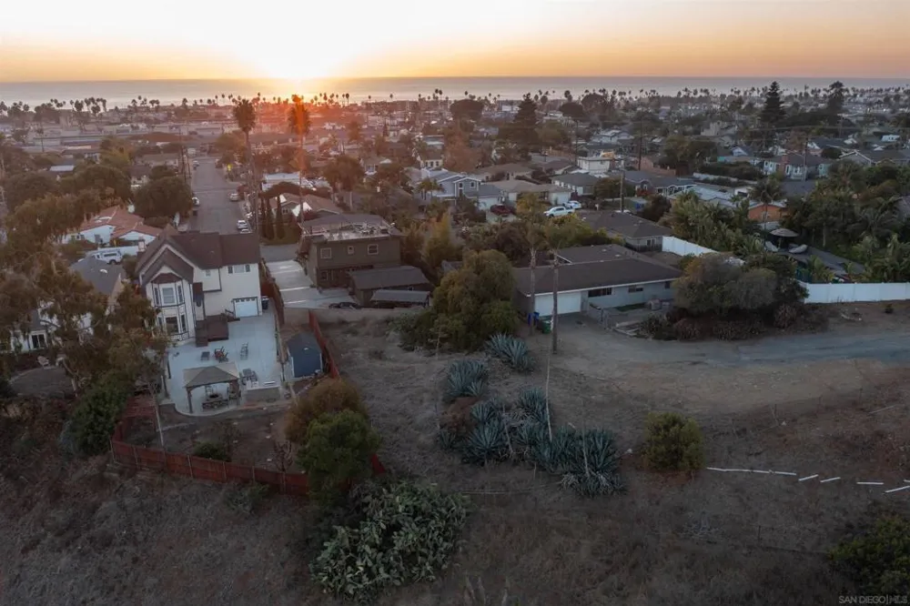 1105 Eucalyptus St Oceanside, CA 92054
