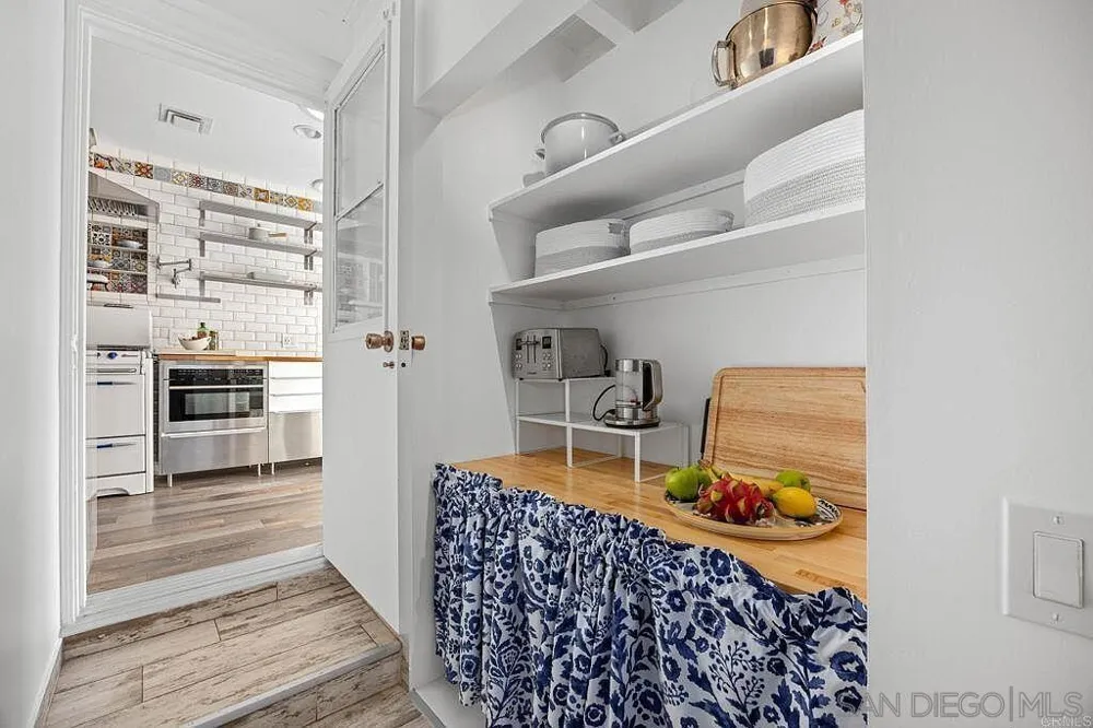 1204 California St Oceanside, CA 92054