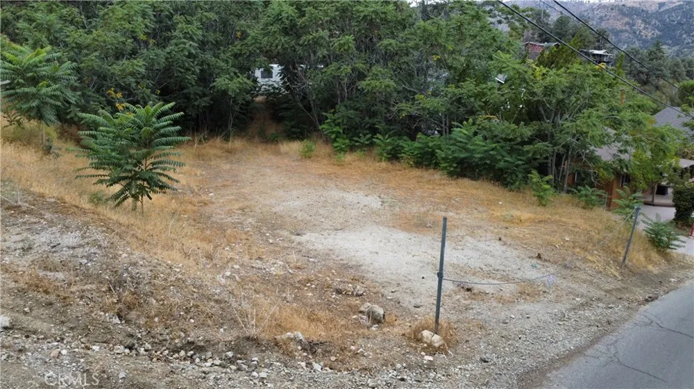 227 E End Frazier Park, CA 93225