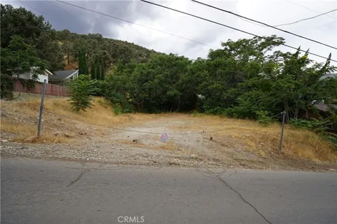 227 E End