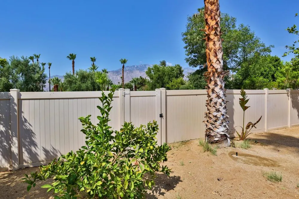 1421 Sunflower Circle Palm Springs, CA 92262
