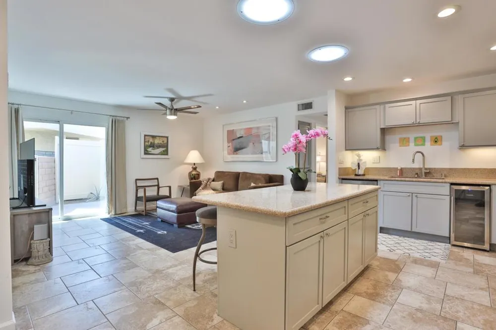 1421 Sunflower Circle Palm Springs, CA 92262