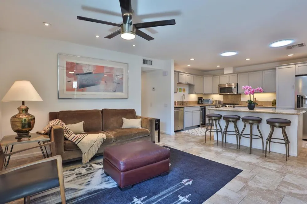 1421 Sunflower Circle Palm Springs, CA 92262