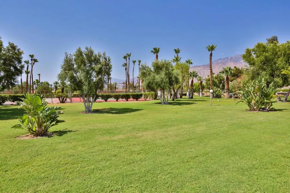 1421 Sunflower Circle Palm Springs, CA 92262