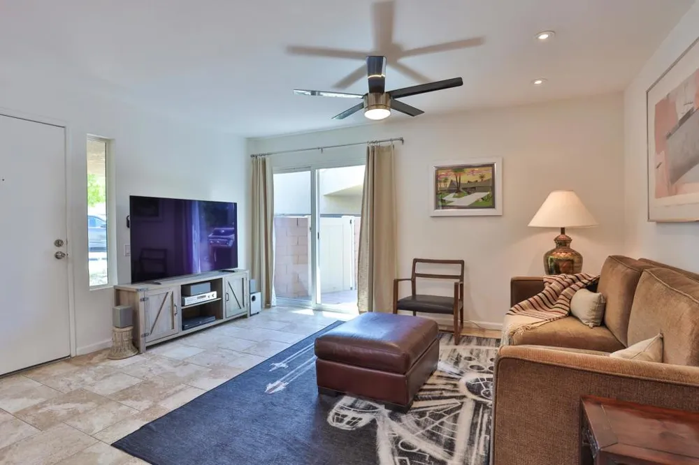 1421 Sunflower Circle Palm Springs, CA 92262