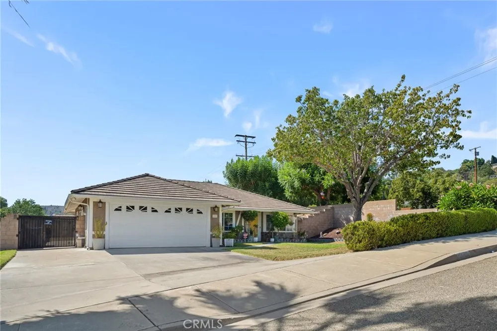 1497 Novell Street Pomona, CA 91768