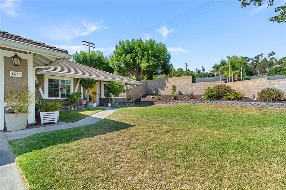1497 Novell Street Pomona, CA 91768