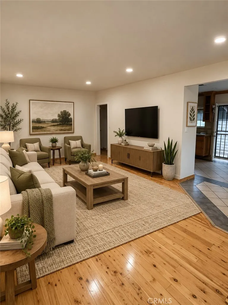 7881 Claybeck Avenue Sun Valley, CA 91352