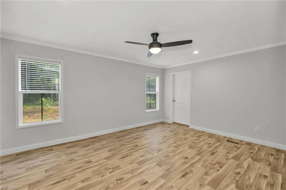 4228 Feather Pond Drive East Bend, NC 27018