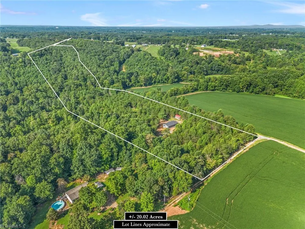 4228 Feather Pond Drive East Bend, NC 27018