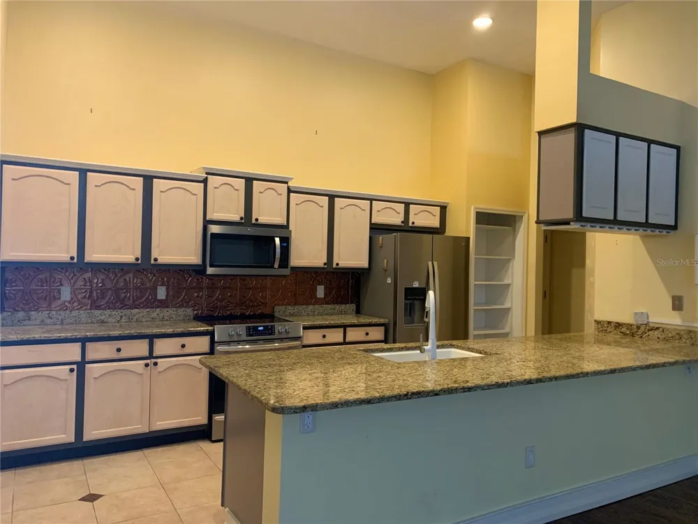 6738 VISTA PARK BOULEVARD Orlando, FL 32829